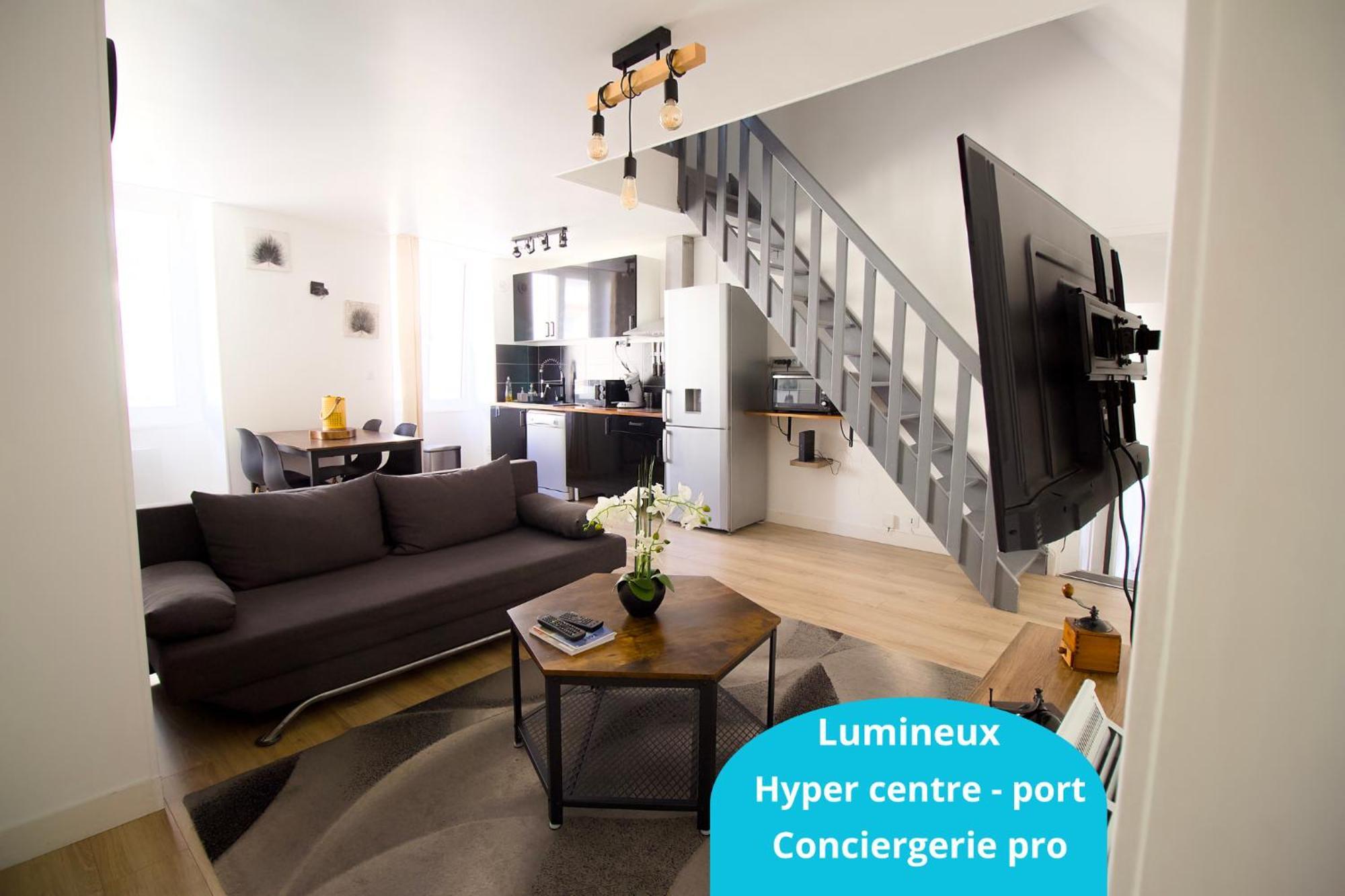 Triplex Lumineux A Cherbourg, Hyper Centre, 2 Pas Du Port & Vie Nocturne, Intendance Luxury Host Ngoại thất bức ảnh
