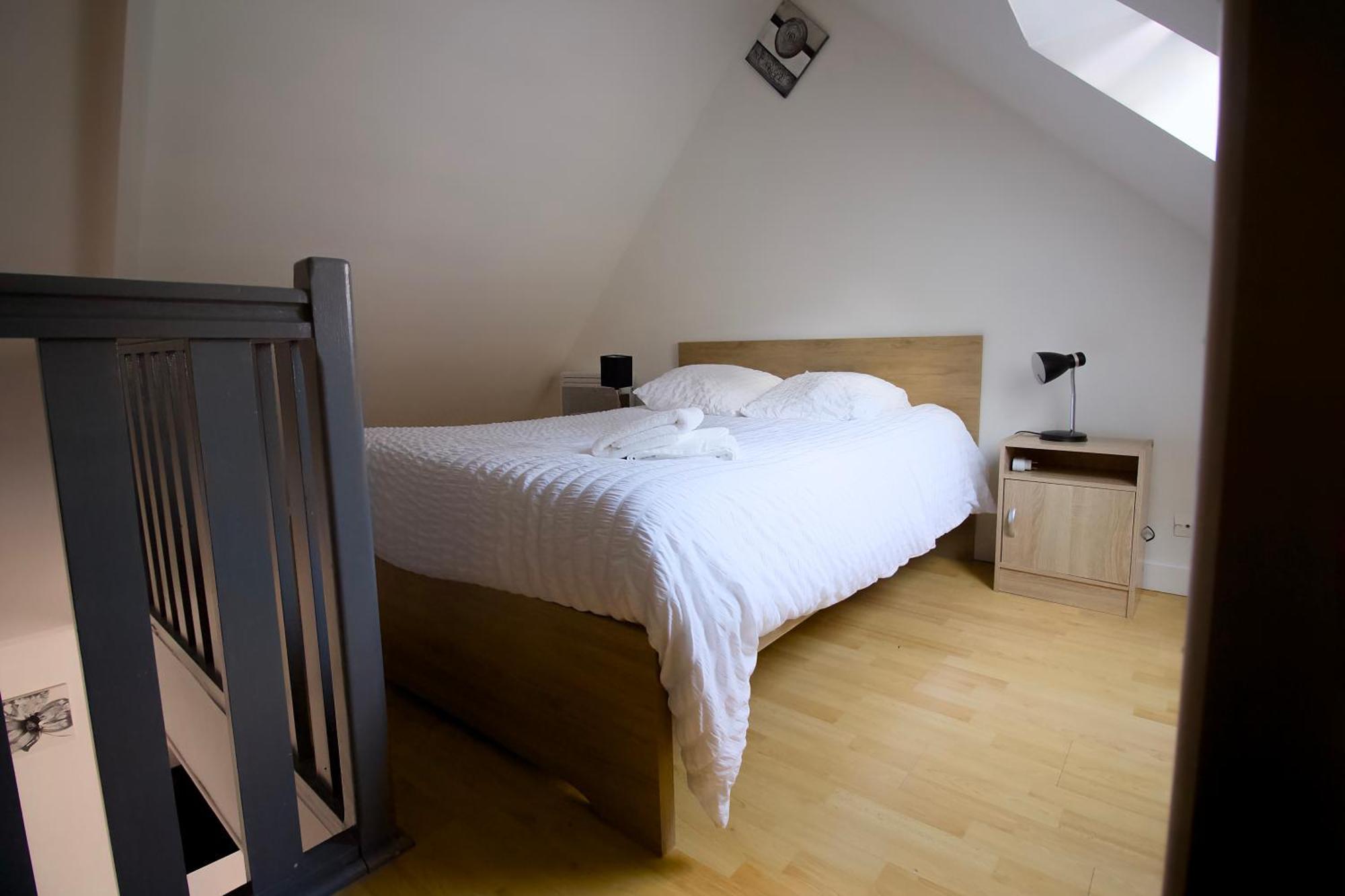 Triplex Lumineux A Cherbourg, Hyper Centre, 2 Pas Du Port & Vie Nocturne, Intendance Luxury Host Ngoại thất bức ảnh